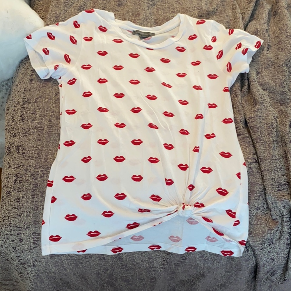 Whie lips tee-shirt